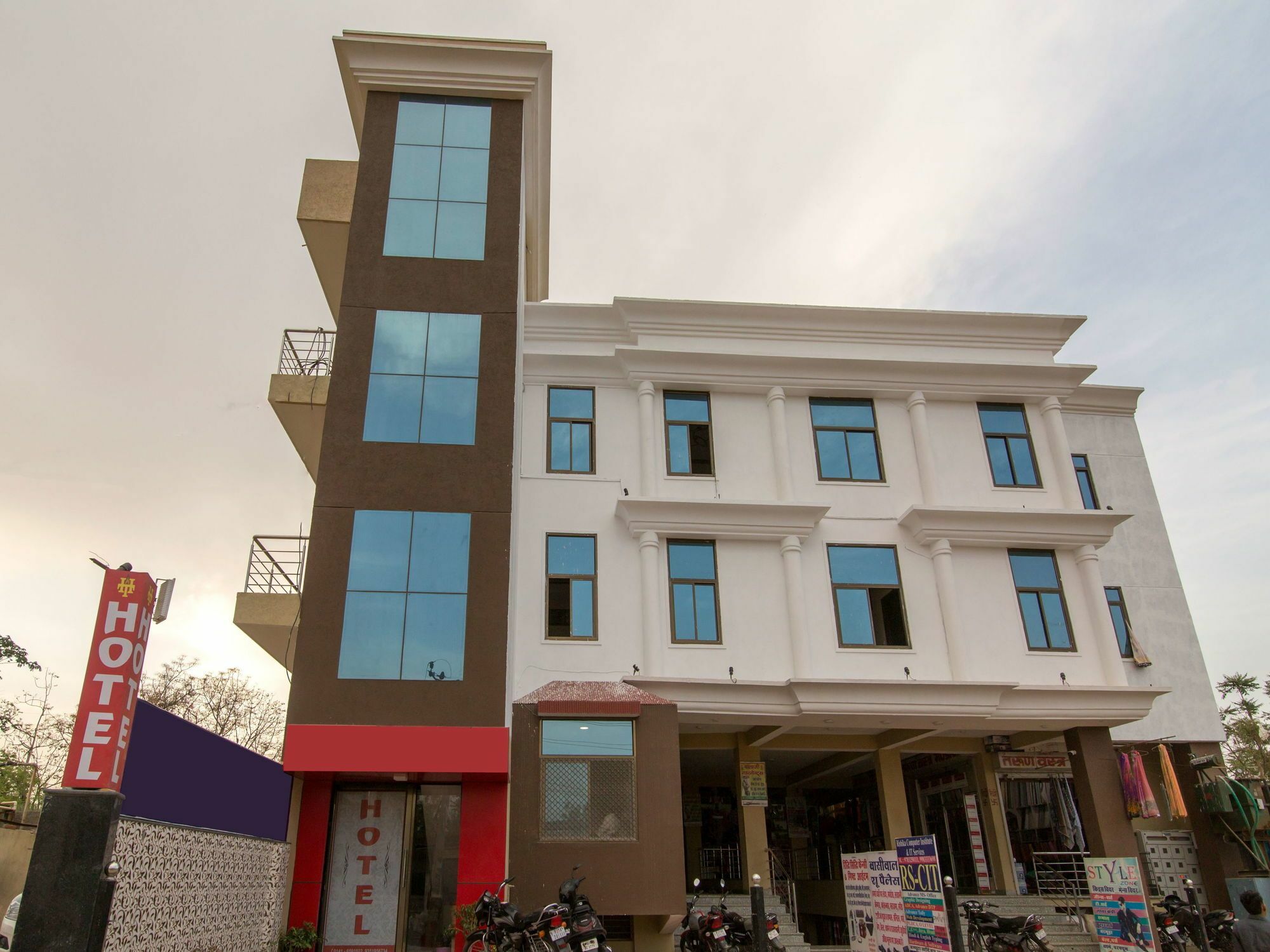 Hotel Collection O Himalaya Tower Divisione di Divisione di Jaipur Esterno foto